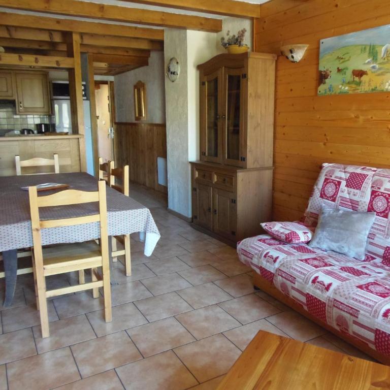 Chalet l'aubépine résidence B&B - Appartement avec Terrasse - 6