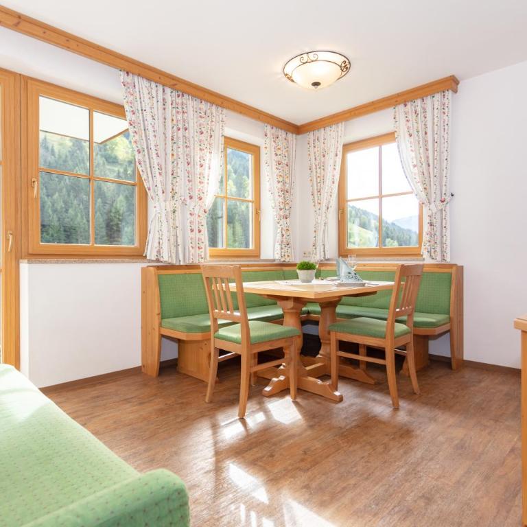 Appartementhaus Schützenhof Schied - Sauna, Tiefgarage, Bergblick - Apartment mit 2 Schlafzimmern - 5