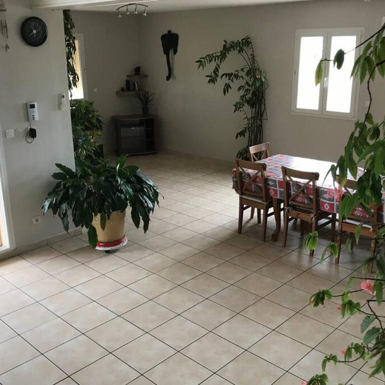 Maison spacieuse - Casa de 3 dormitorios - 4