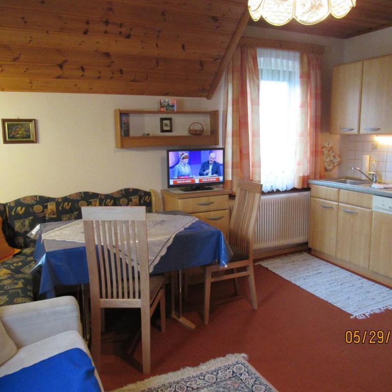 Villa Löcker - Apartment mit 1 Schlafzimmer (2 Erwachsene) - 10