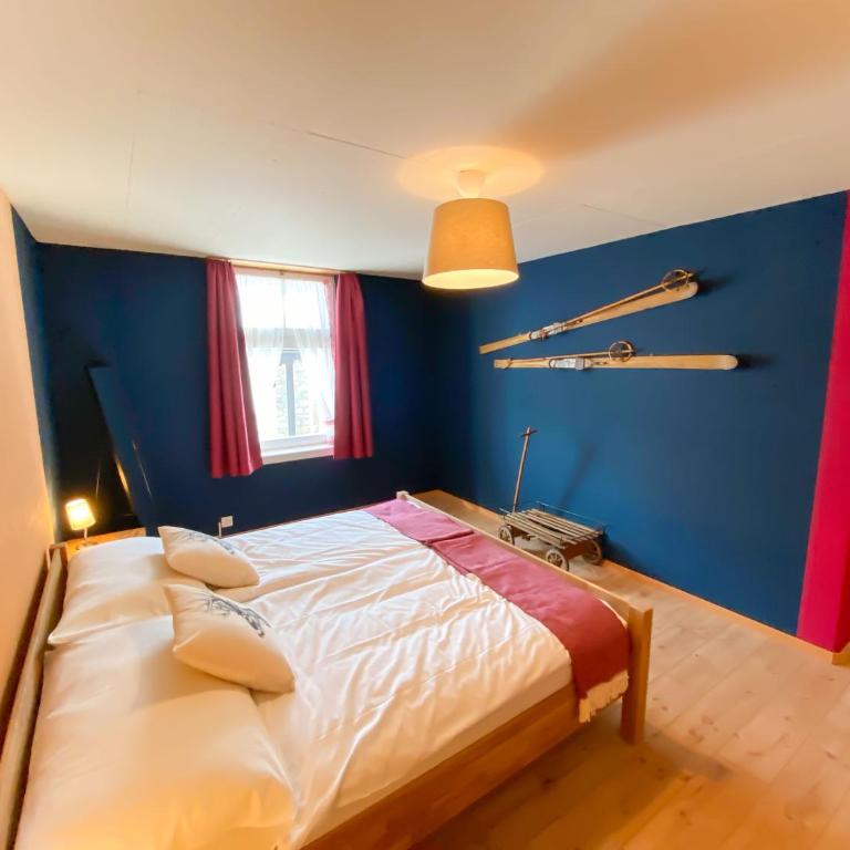 Madulain Lodge @ Werkhof - Doppelzimmer mit Gemeinschaftsbad - 4