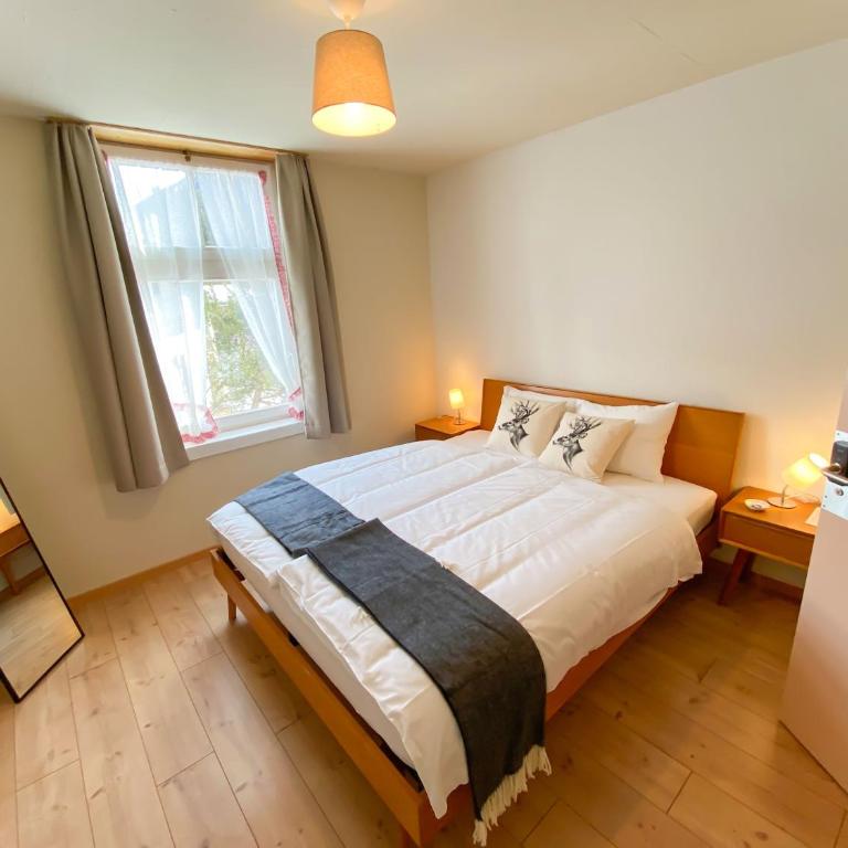 Madulain Lodge @ Werkhof - Doppelzimmer mit Gemeinschaftsbad - 3
