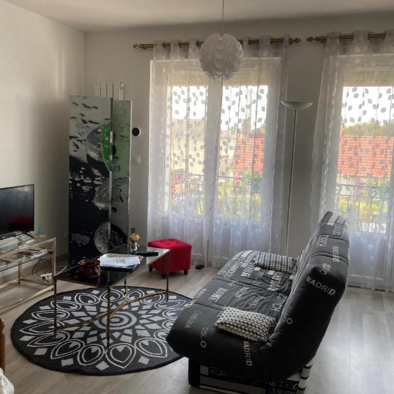 Roseau - Apartment mit Balkon - 3