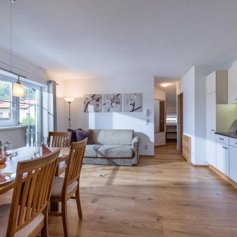 Apartment Gossner - Apartment mit 2 Schlafzimmern und Balkon - 3