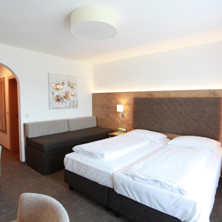Hotel-Restaurant am Hochfuchs - Economy Triple Room - 3