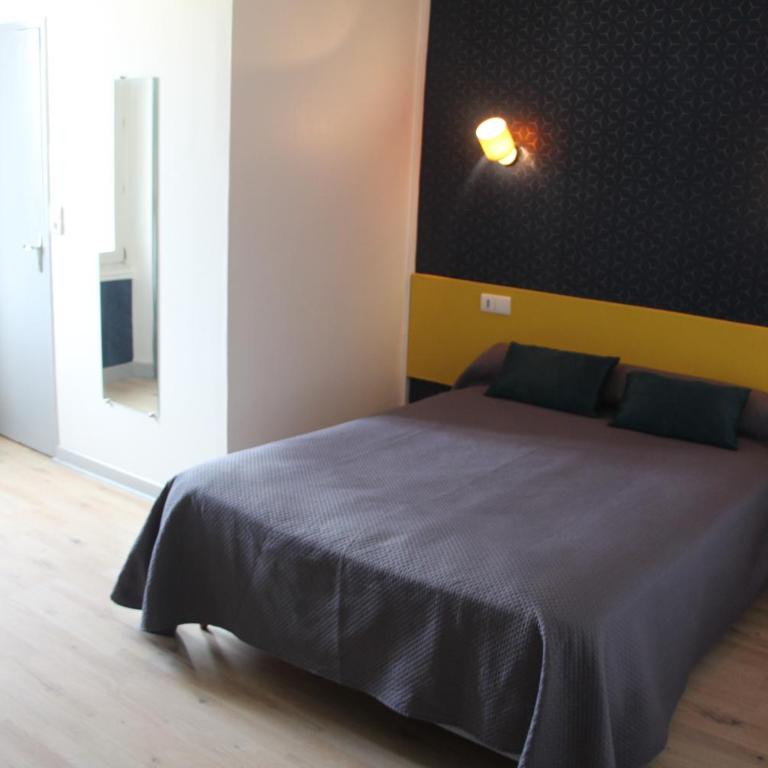 Hotel Au Chapon Fin - Chambre Triple - 4