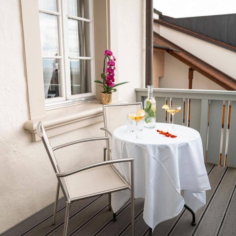 SWISS HOTEL LA COURONNE - Suite mit Balkon - 6