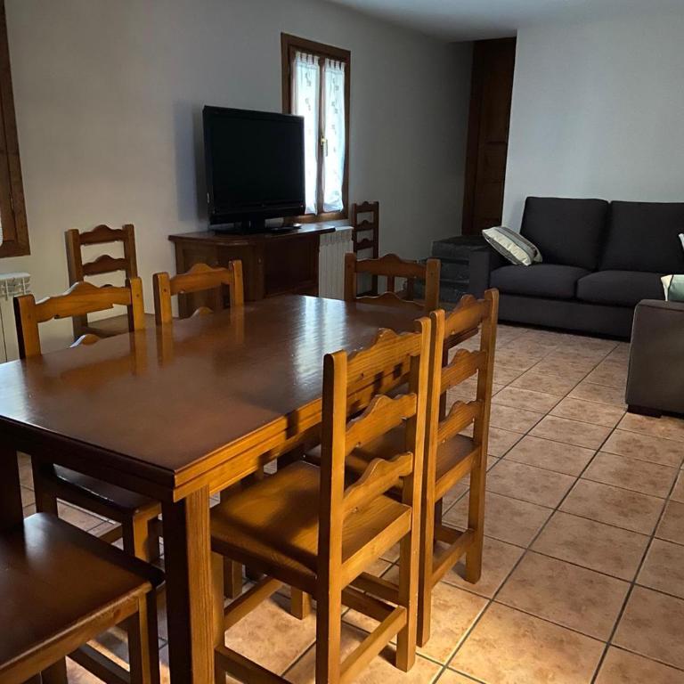 CASA PEDRO BERGUA - Five-Bedroom House - 8