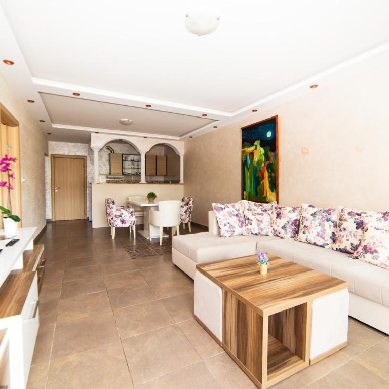 Family Apartments Rafailovici - Two-Bedroom Apartment - 5