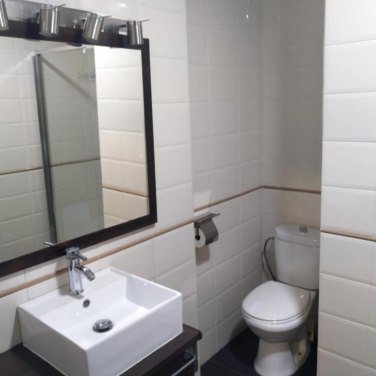 Flats Friends Plaza de la Reina - Quadruple Room with View - 1