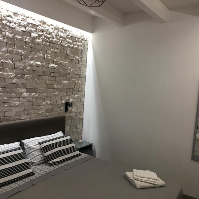 Loft27 - One-Bedroom Apartment - 11