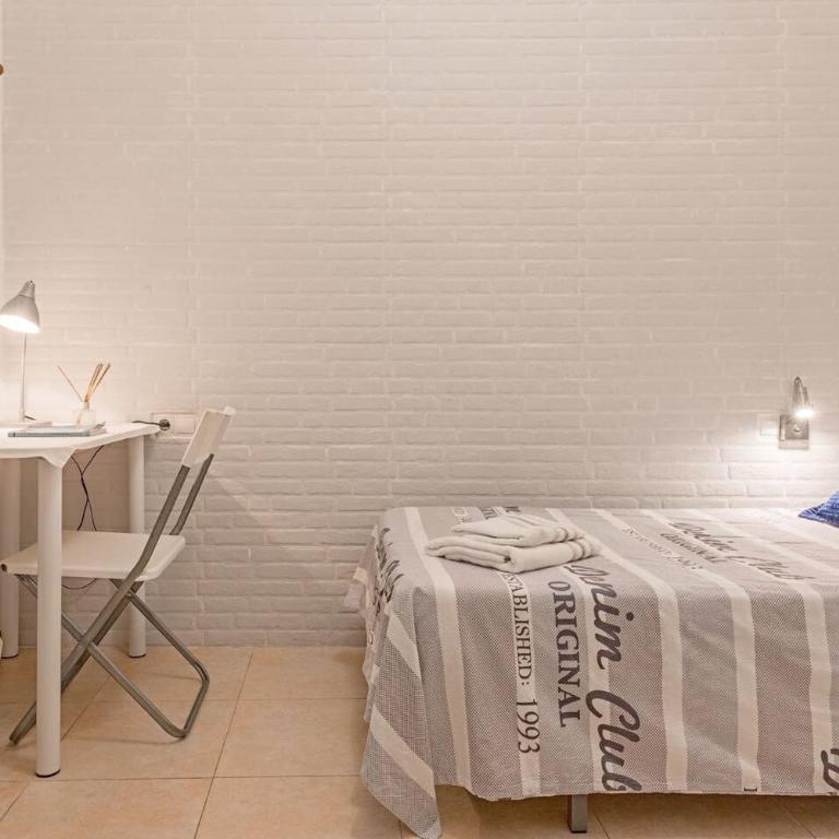 Alojamientos Cadiz Sol - Apartamento de 3 dormitorios - 20