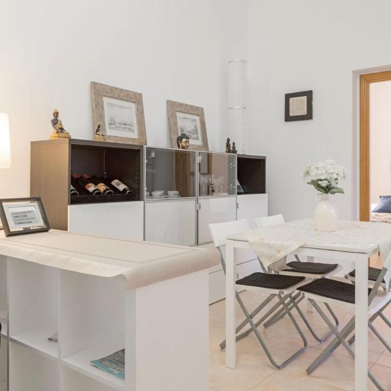 Alojamientos Cadiz Sol - Apartamento de 3 dormitorios - 12