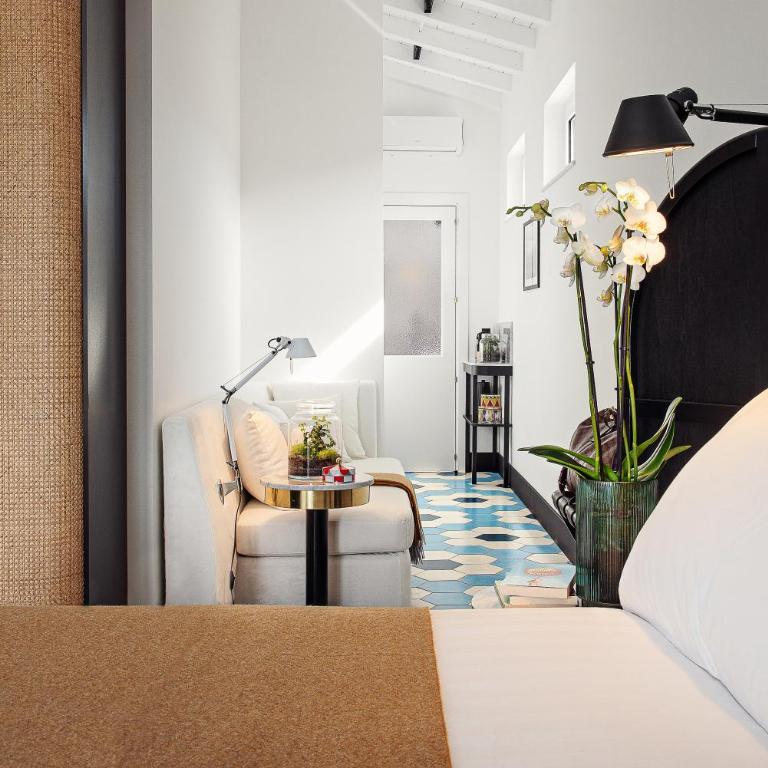 Magnolia Boutique Rooms - Camera Tripla Deluxe - 11