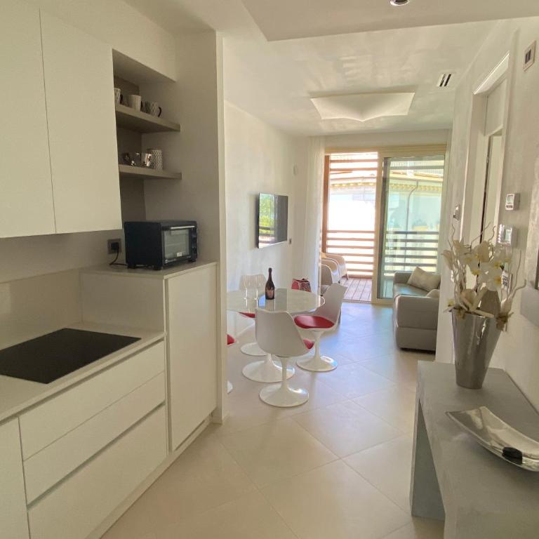 Sea View Embassy Apartment - Superior Apartment - 5