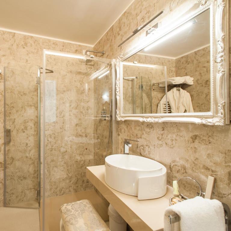 Residenza d'Epoca Palazzo Borghesi - Junior Suite - 6