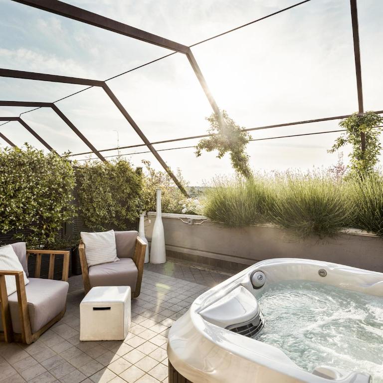 Enjoy Garda Hotel - Suite Camilla con Jacuzzi® - 11