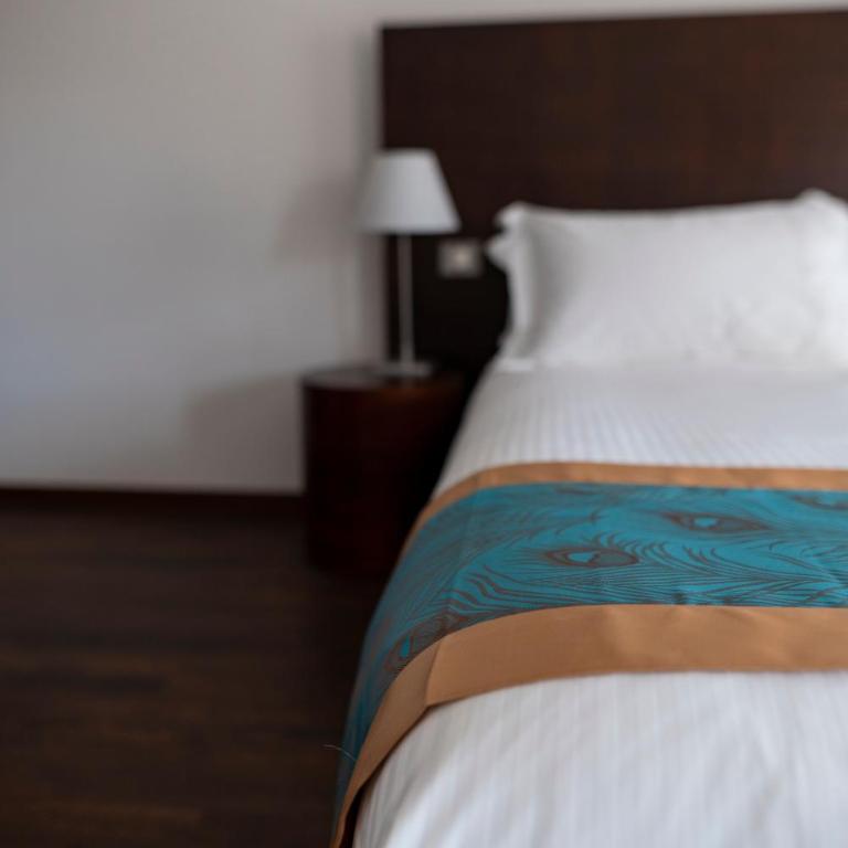 SWISS HOTEL LA COURONNE - Doppelzimmer - barrierefrei - 3