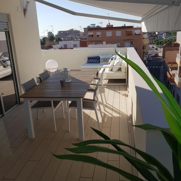 Increible ático con vistas al Mediterraneo by Hometels - Apartamento de 1 dormitorio - 24