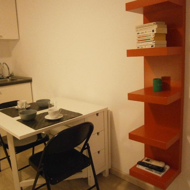 Marbel Apartments - One-Bedroom Apartment - 2