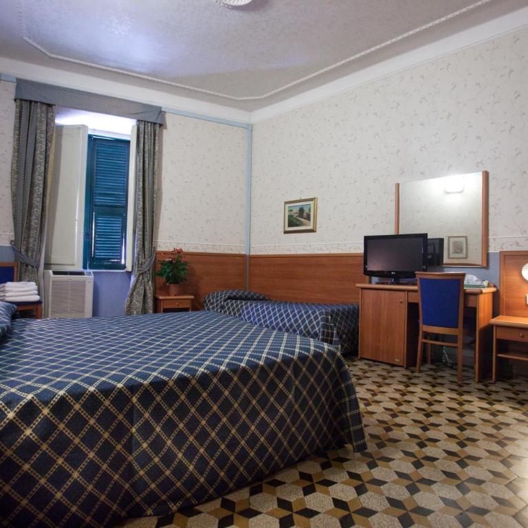 Hotel Emmaus - Camera Quadrupla - 1