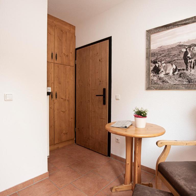 Hotel-Gasthof Der Wiesengrund - Einzelzimmer mit Dusche - 3