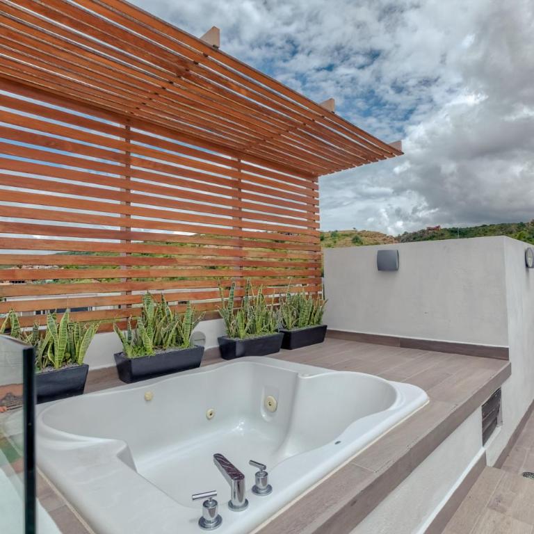 Casa Delphine - Suite Azotea con jardín - 8