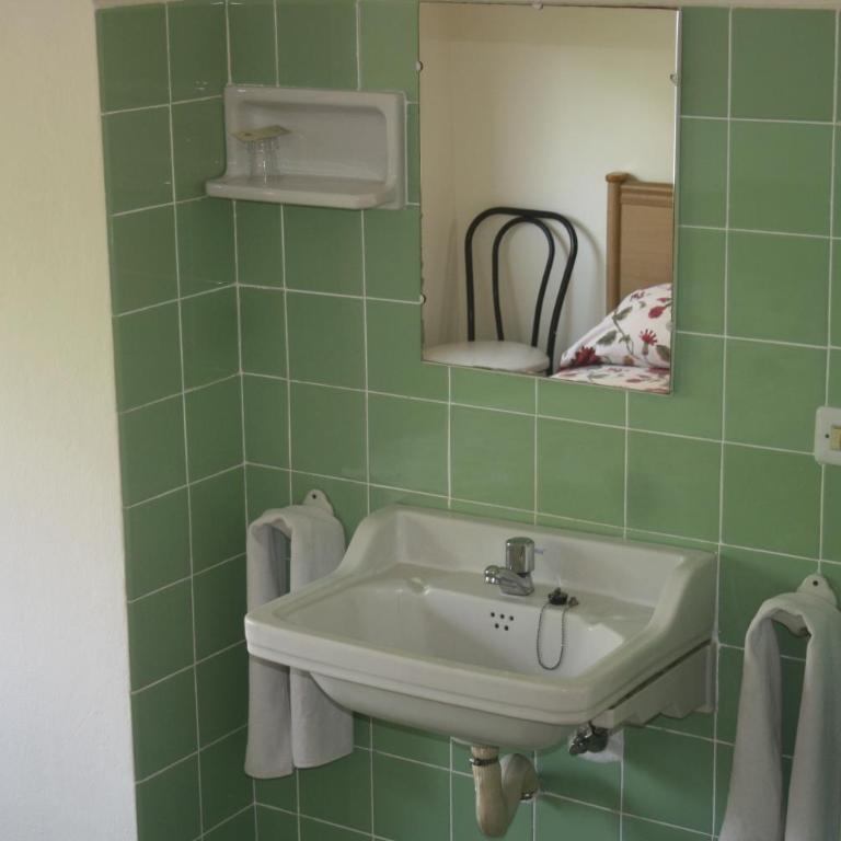 Hostal Torre Mar - Habitación Triple con baño compartido - 2