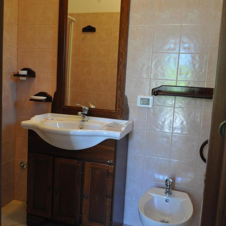 B&B Villa Rosanna - Camera Matrimoniale con Bagno Privato - 4