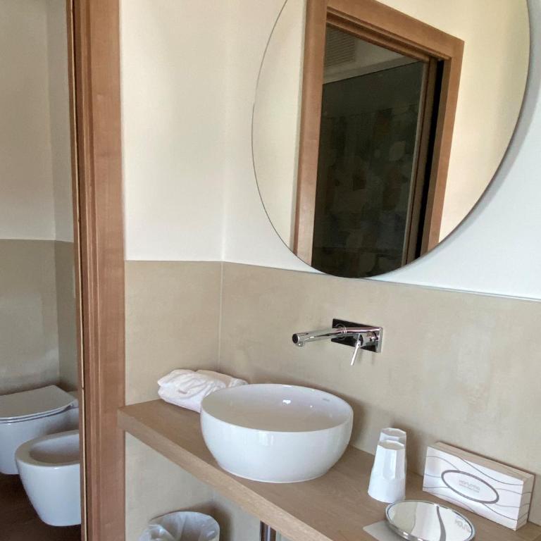Kriss Internazionale Hotel - Junior Suite with Balcony and Sauna - 2