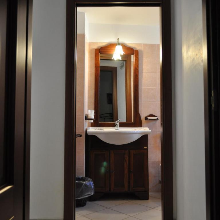B&B Villa Rosanna - Camera Quadrupla con Bagno Privato - 12
