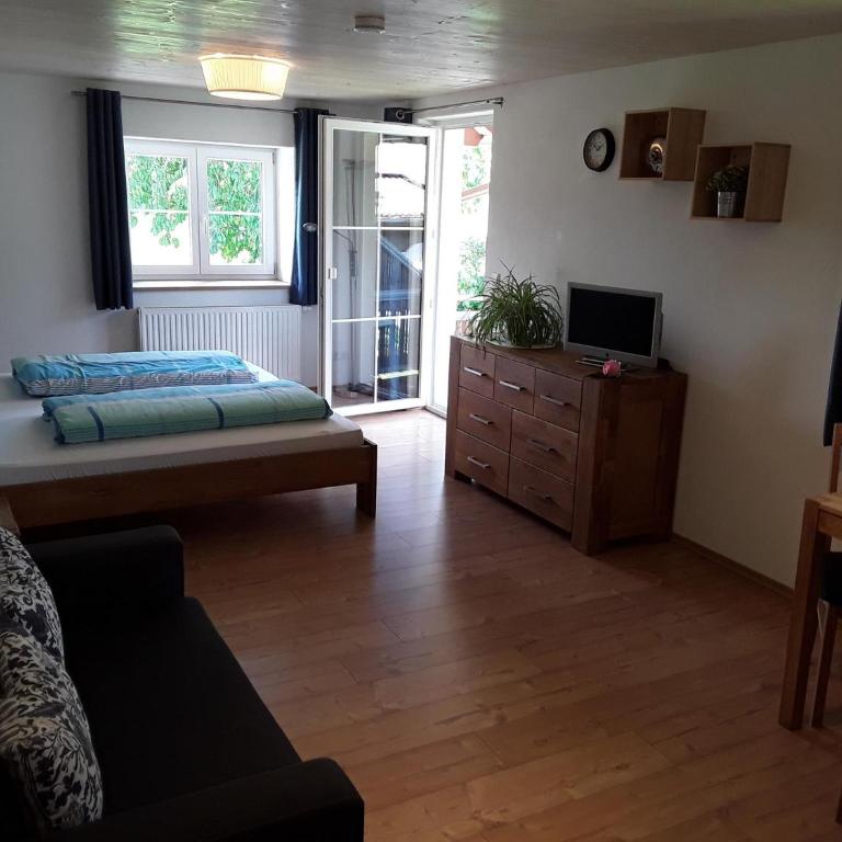 Rosenhof - Doppelzimmer mit Balkon - 2