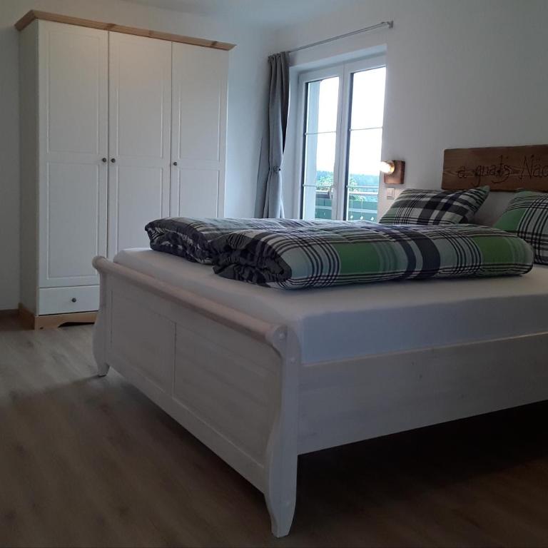 Rosenhof - Apartment mit 2 Schlafzimmern - 1