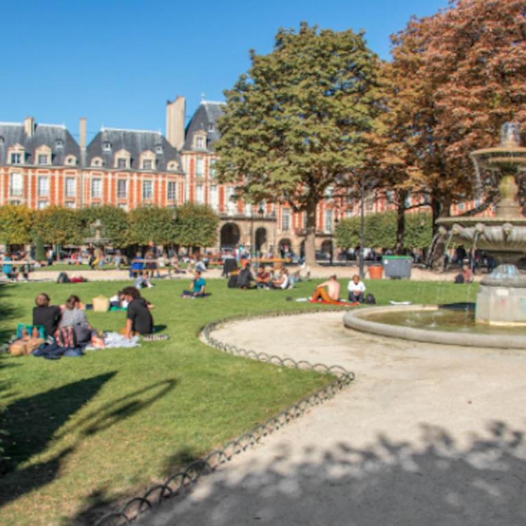 New Stunning 4 Bdrs Apt, With AC – Le Marais - Apartment - 29