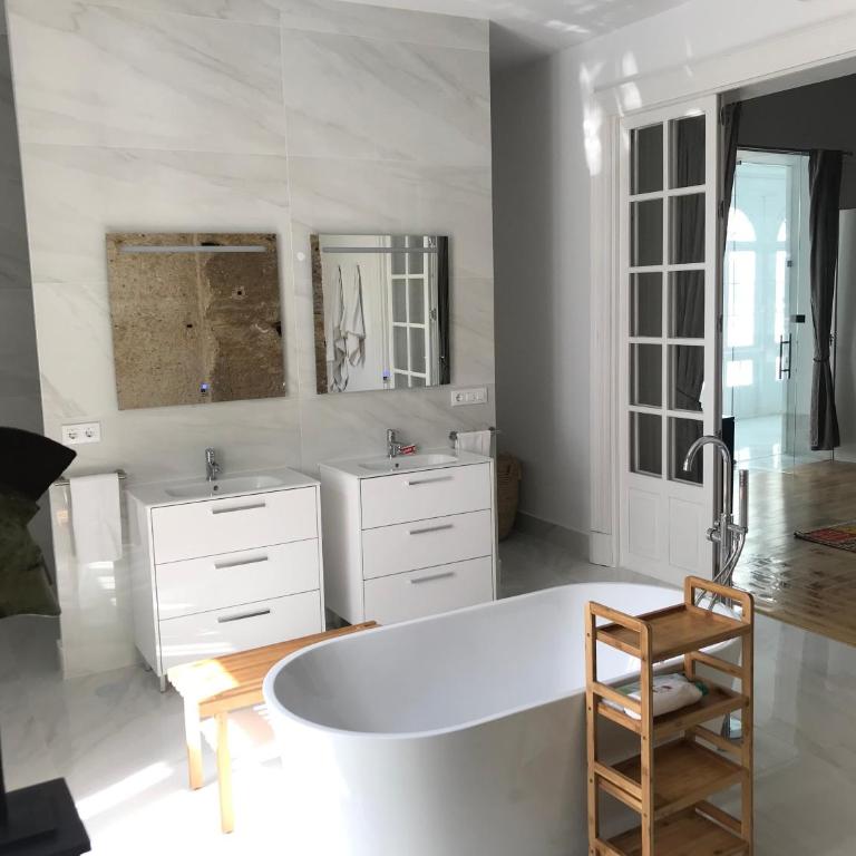 CASA PALACIO en Jerez de la Frontera con piscina privada - Casa de 5 dormitorios - 30