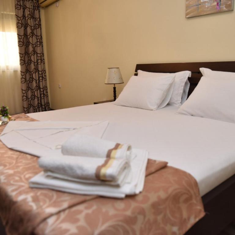 Guest House Evropa 2 - Two-Bedroom Apartment with Sea View - 3