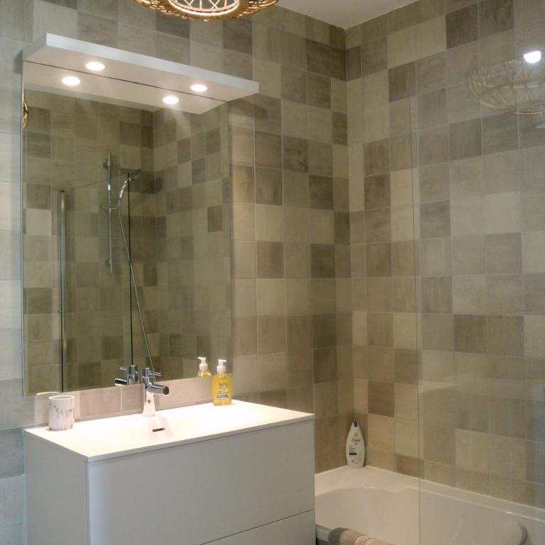 Arbre Blanc, une folie montpelliéraine - Two-Bedroom Apartment - 7