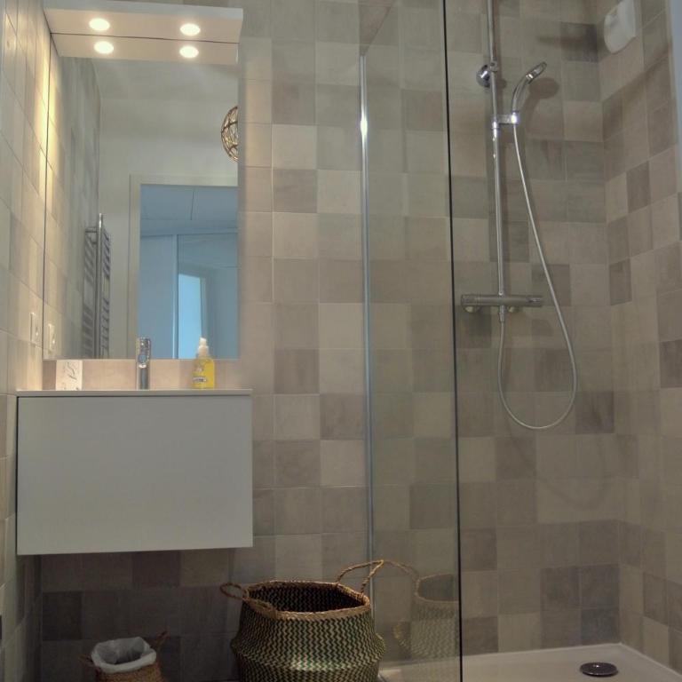 Arbre Blanc, une folie montpelliéraine - Two-Bedroom Apartment - 10