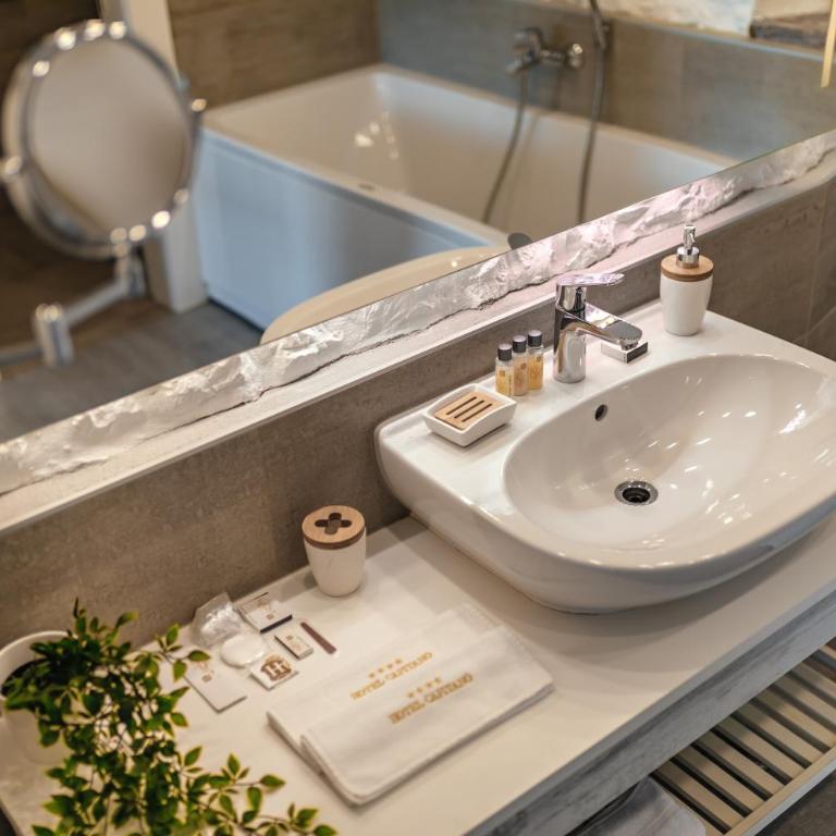 Boutique Hotel Blanc & Bleu - Capitano - Deluxe Double Room with Sea View - 3