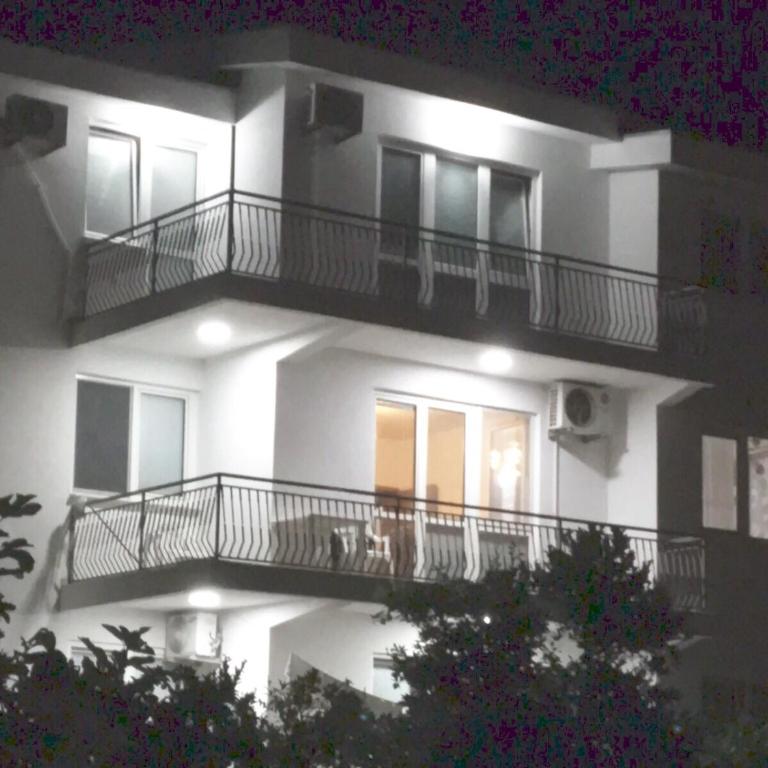 Kasneci Apartments - Family Suite - 1