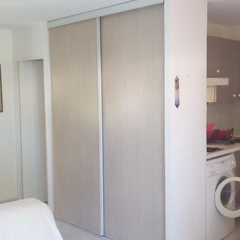 Studio de 27 m² + 70 m² de jardin à 100 m des plages - Studio - 5