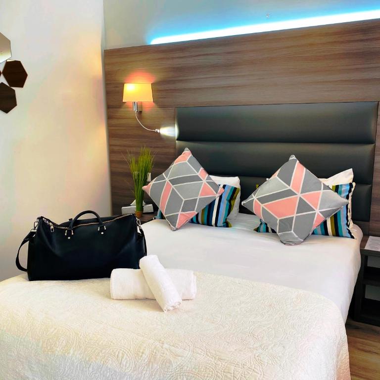 Hôtel Clairefontaine - Chambre Double - 7