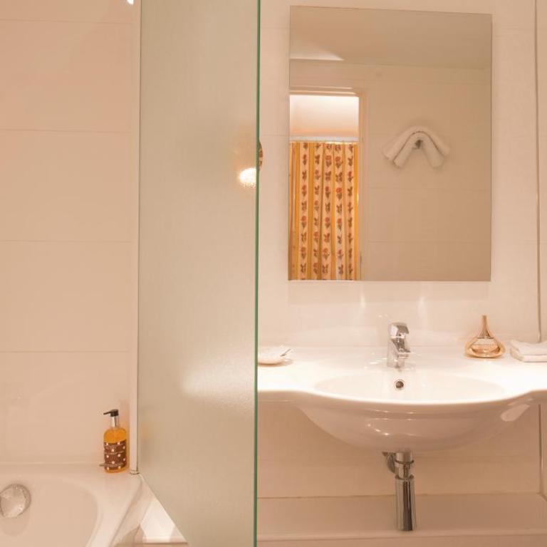 Hôtel Beaubourg - Chambre Double Classique - 14