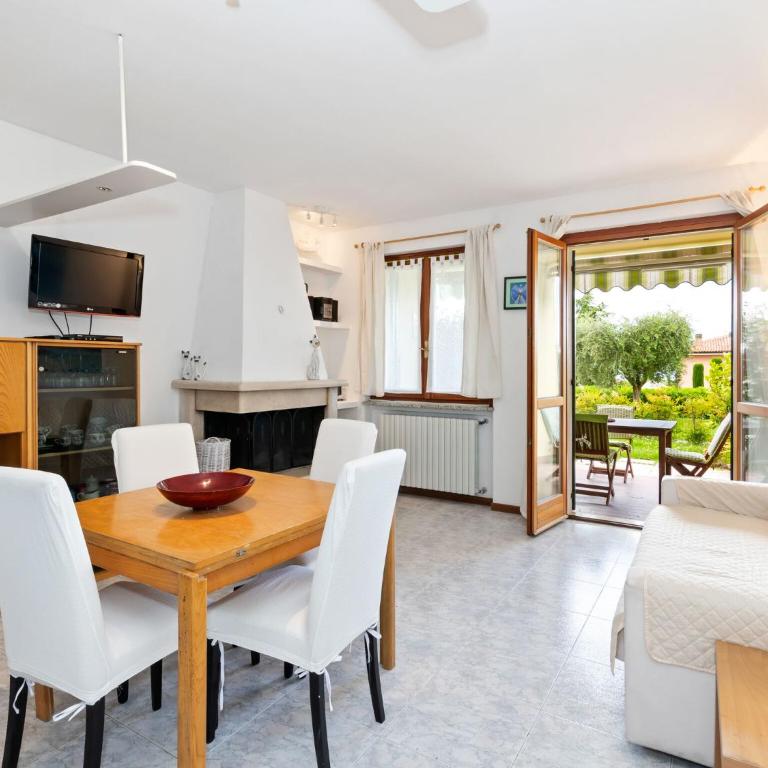 Welcoming Holiday Home in Lazise with Swimming Pool - Casa Vacanze con 1 Camera da Letto - 15