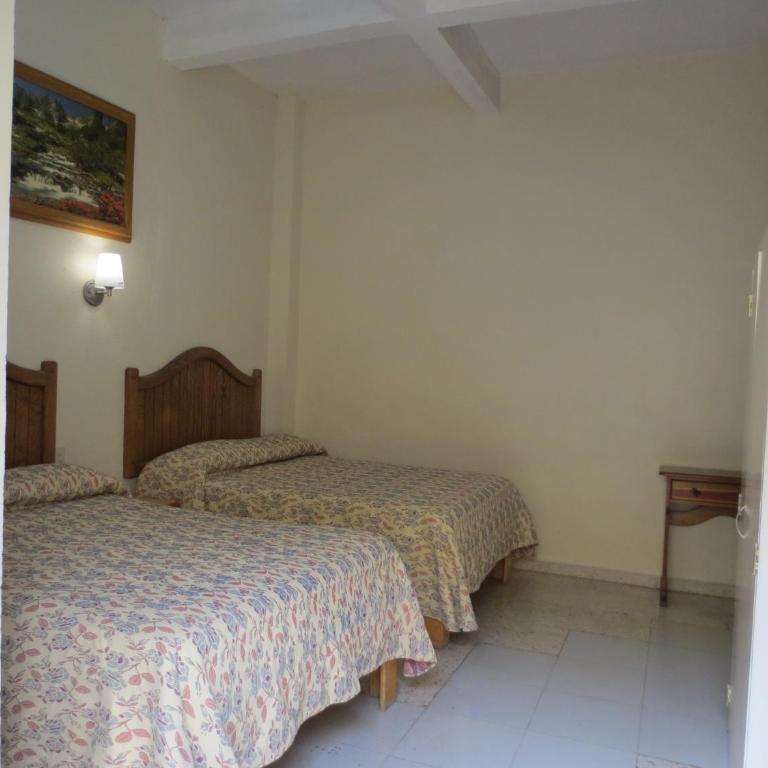 Hotel Posada Diamante - Quadruple Room - 1