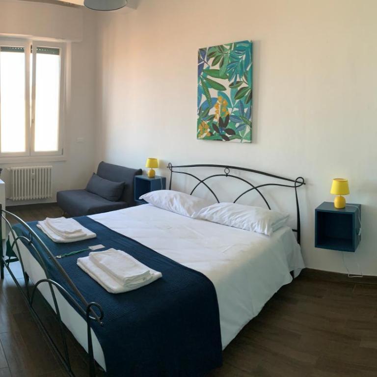Mambo Suites - Double Room with Private Bathroom - 1