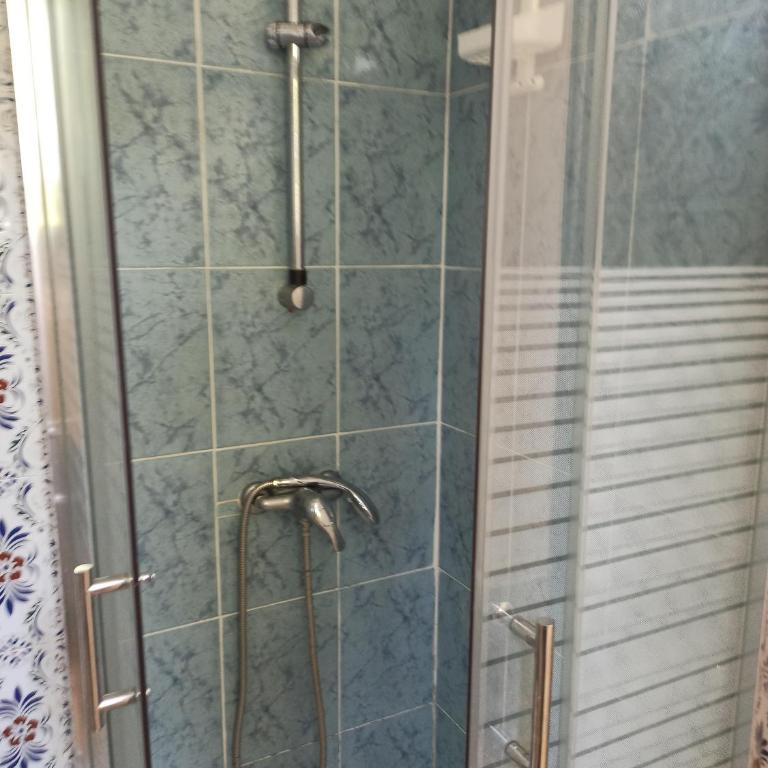 mas des pins - Chambre Double avec Salle de Bains Privative - 3
