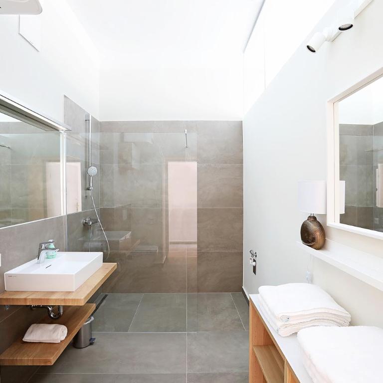 Stylische Cityapartments Benedikt - Apartment mit 2 Schlafzimmern und Balkon - 5
