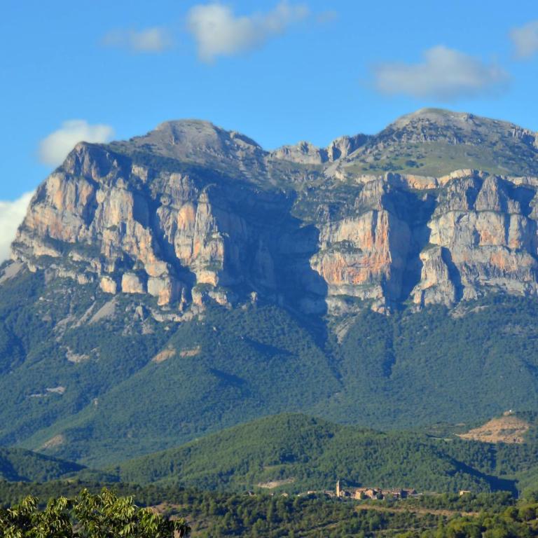 Guest House Ainsa Pirineos - Two-Bedroom Apartment with Mountain views - 6