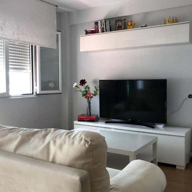 2 baños! Piso grande 100 m2 y Garaje gratis - Two-Bedroom Apartment - 6